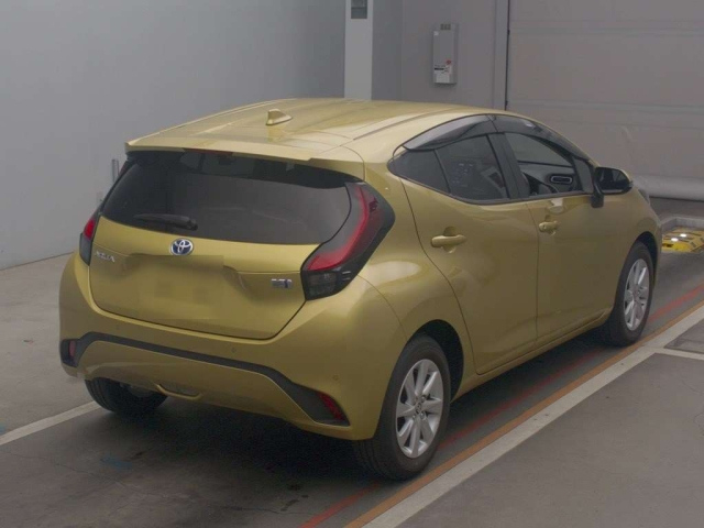 TOYOTA AQUA 2022