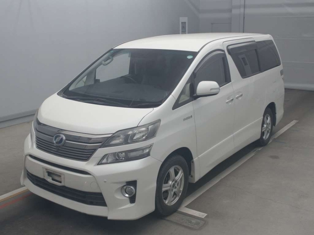 TOYOTA VELLFIRE 2013