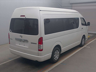 TOYOTA HIACE 2021