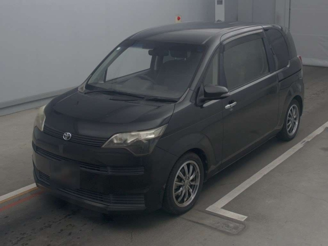 TOYOTA SPADE 2012