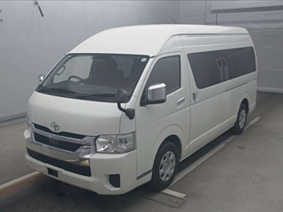 TOYOTA HIACE 2021