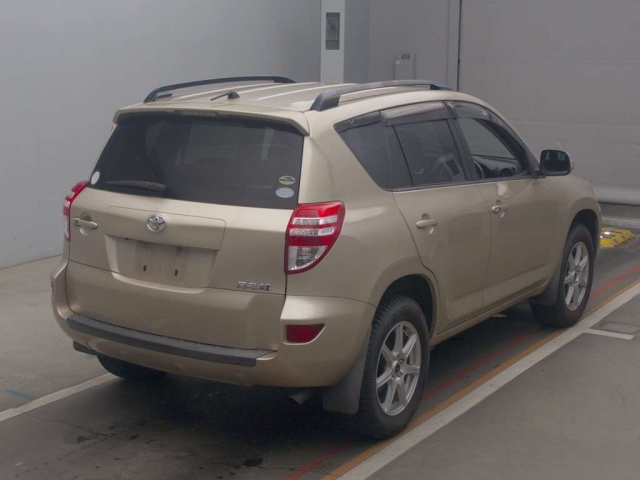 TOYOTA RAV4 2011
