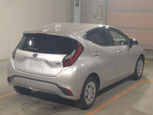 TOYOTA AQUA 2022