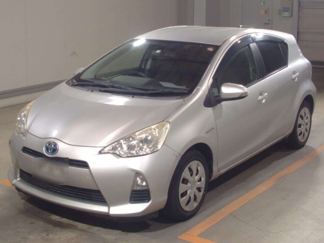 TOYOTA AQUA 2014