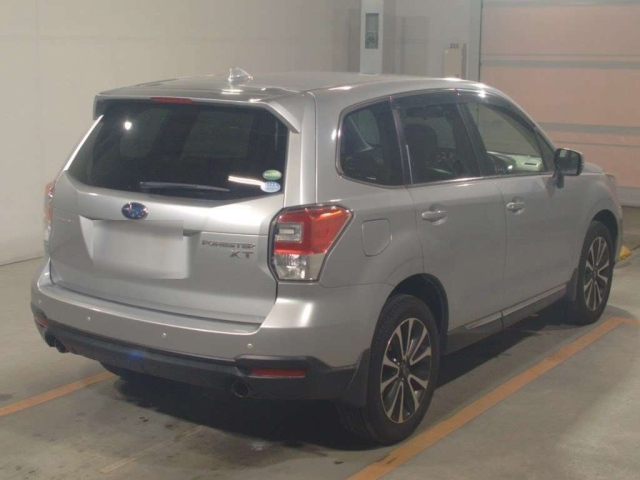 SUBARU FORESTER 2017