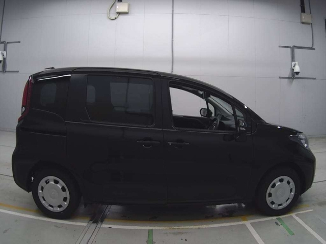TOYOTA SIENTA 2025