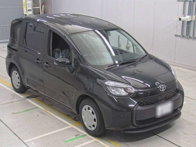 TOYOTA SIENTA 2025