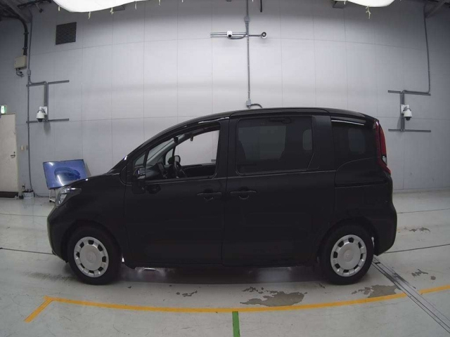 TOYOTA SIENTA 2025