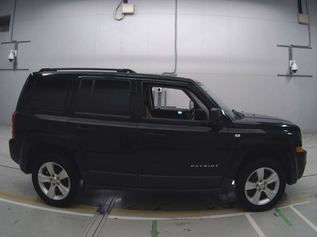 CHRYSLER JEEP PATRIOT 2012