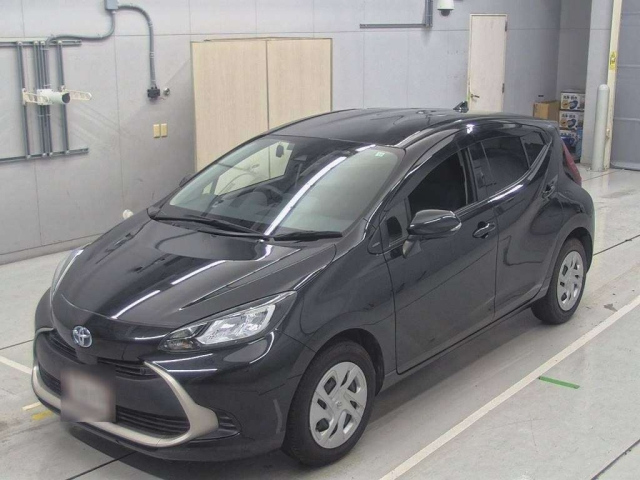 TOYOTA AQUA 2022
