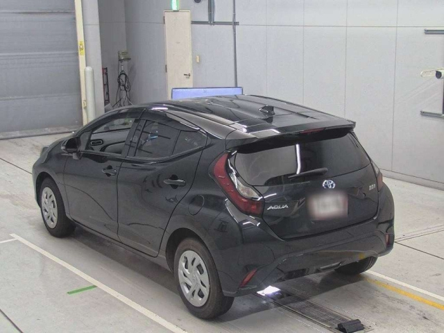 TOYOTA AQUA 2022