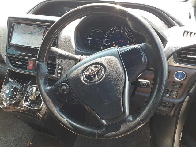 TOYOTA ESQUIRE 2019