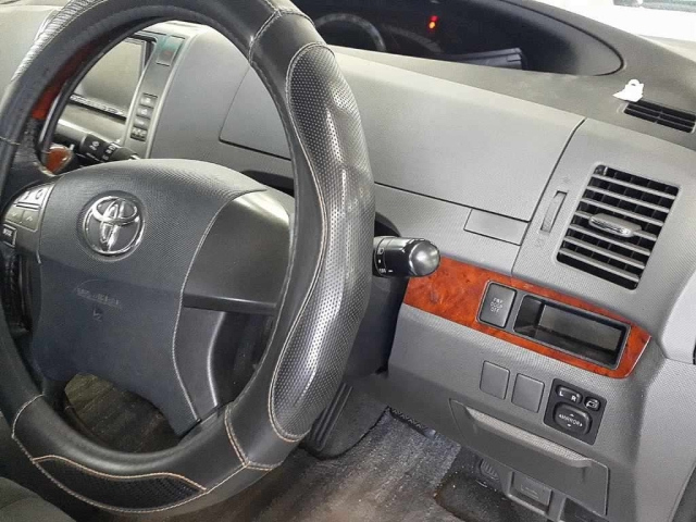 TOYOTA ESTIMA 2009