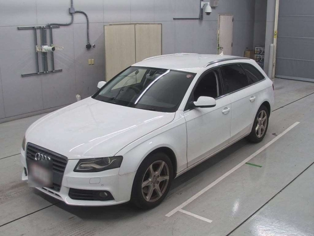 AUDI A4 2010