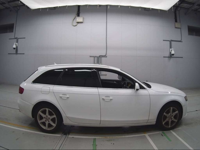 AUDI A4 2010