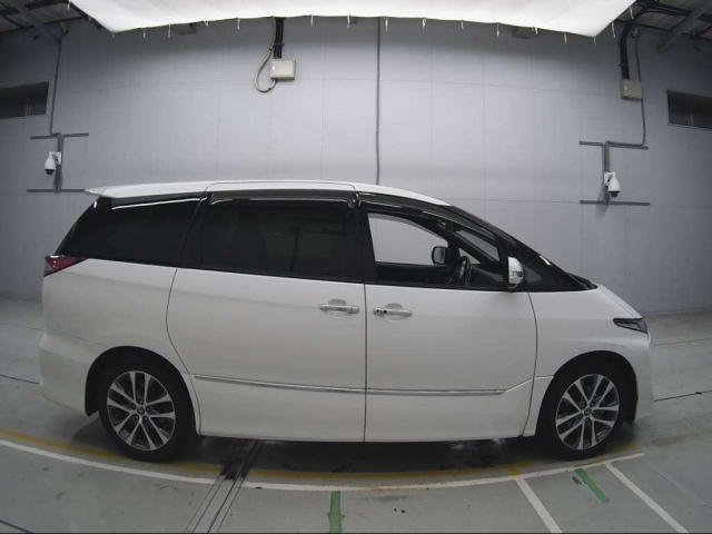TOYOTA ESTIMA 2018