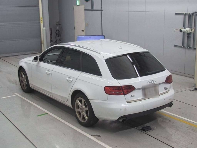 AUDI A4 2010