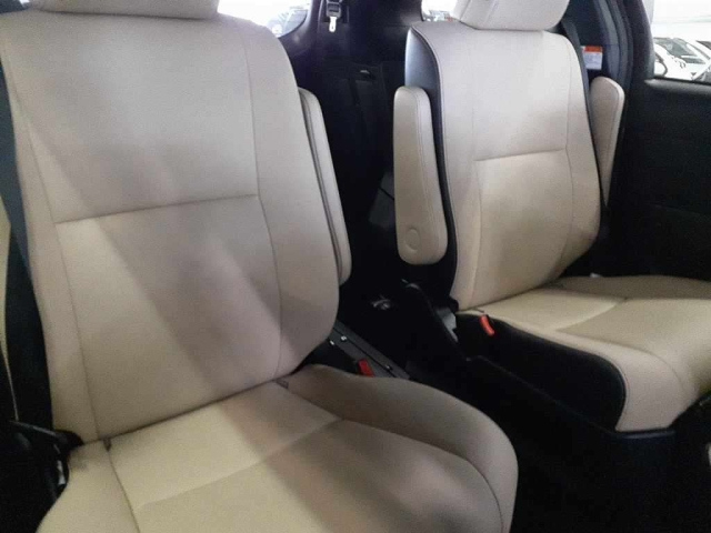 TOYOTA ESTIMA 2018