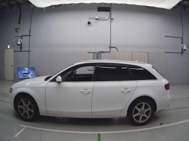 AUDI A4 2010