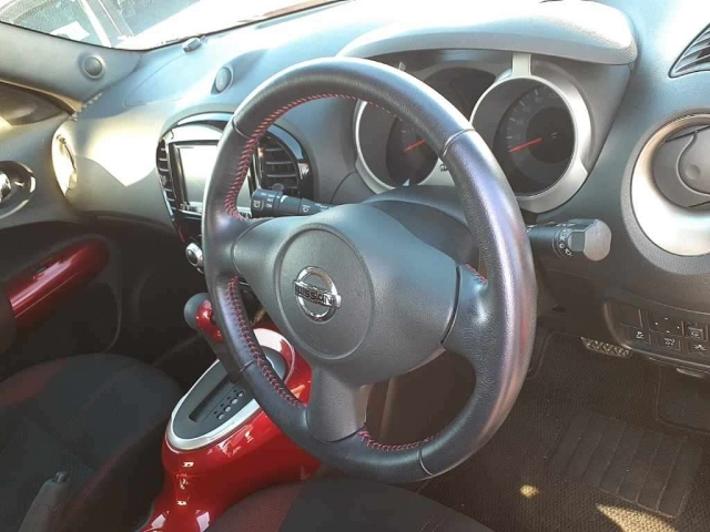 NISSAN JUKE 2018