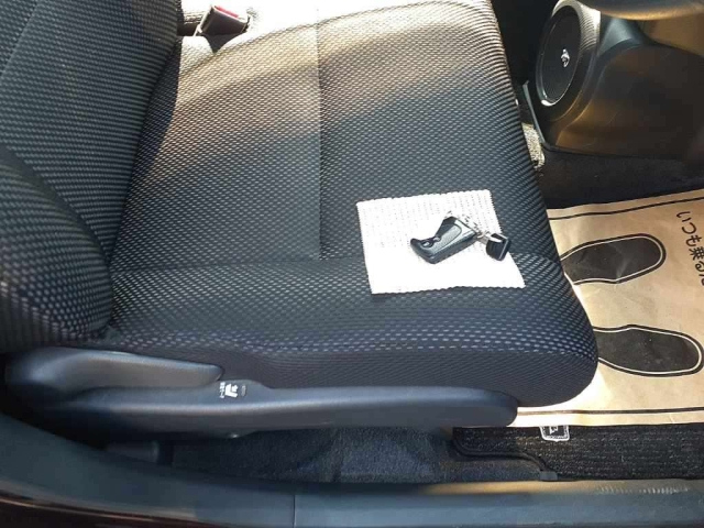 TOYOTA BB 2011