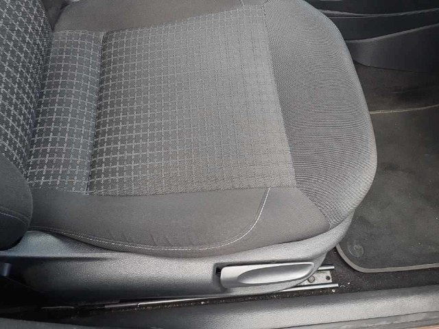VOLKSWAGEN POLO 2015