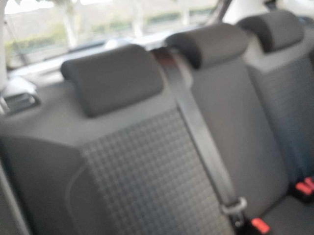 VOLKSWAGEN POLO 2015