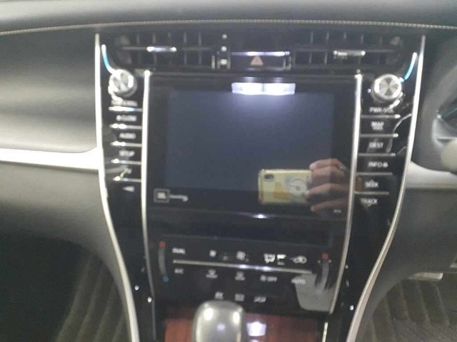 TOYOTA HARRIER 2015