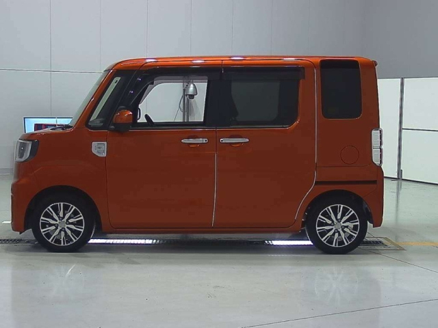 DAIHATSU WAKE 2018