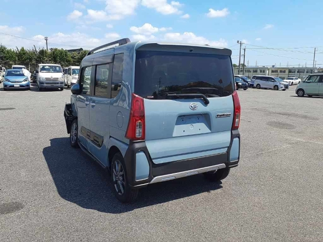 DAIHATSU TANTO 2022