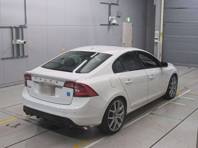 VOLVO S60 2015