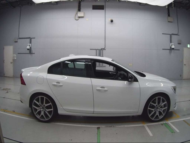 VOLVO S60 2015