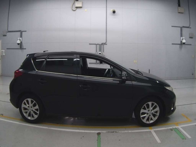 TOYOTA AURIS 2014