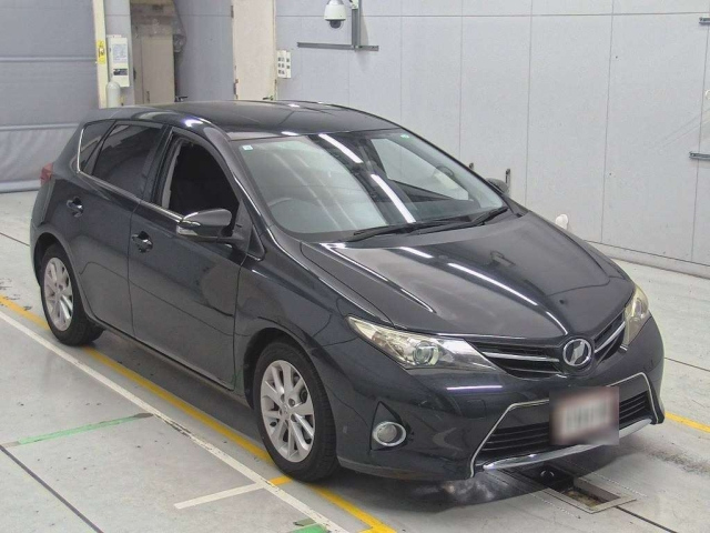 TOYOTA AURIS 2014