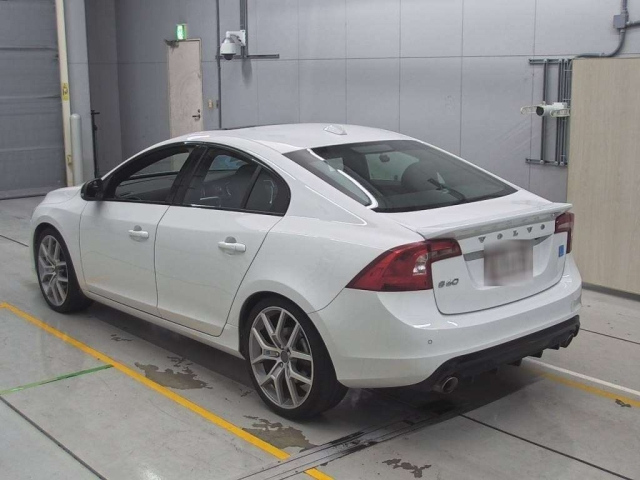 VOLVO S60 2015