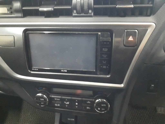 TOYOTA AURIS 2014