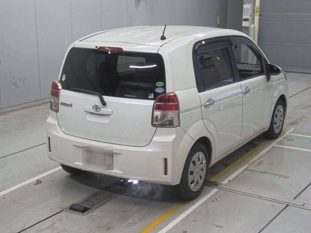 TOYOTA SPADE 2012