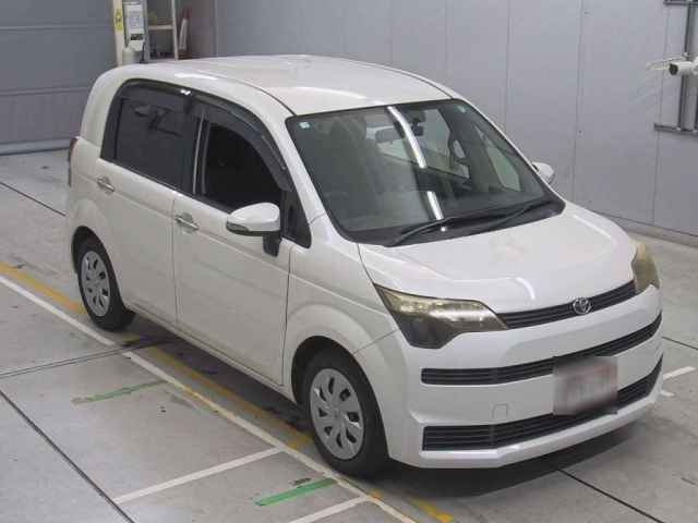 TOYOTA SPADE 2012