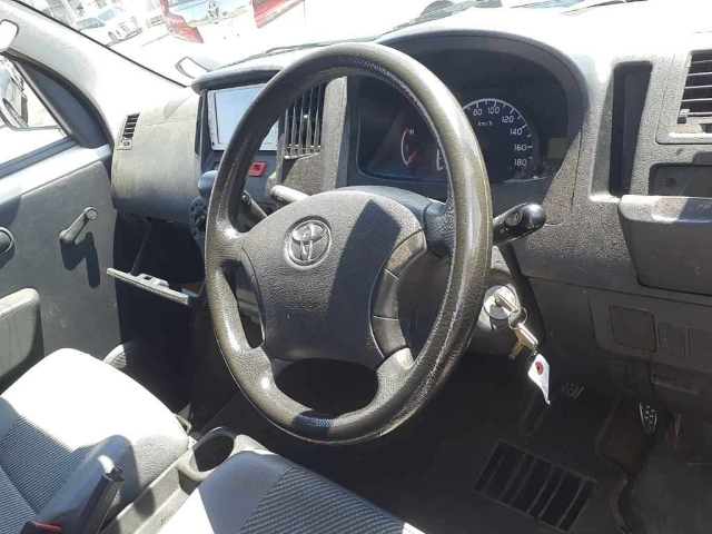 TOYOTA TOWN ACE VAN 2014