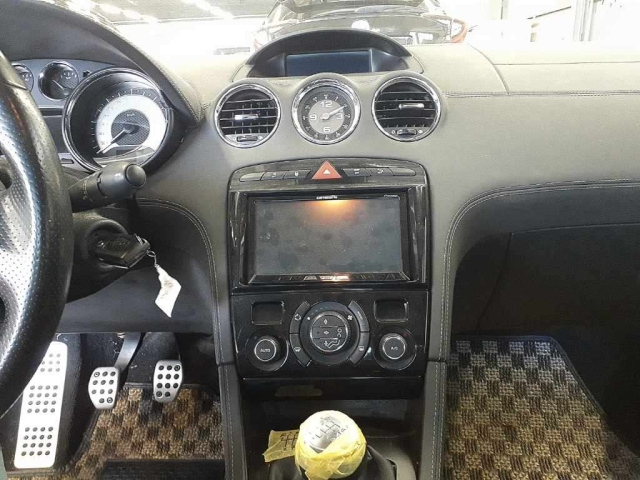 PEUGEOT RCZ 2012