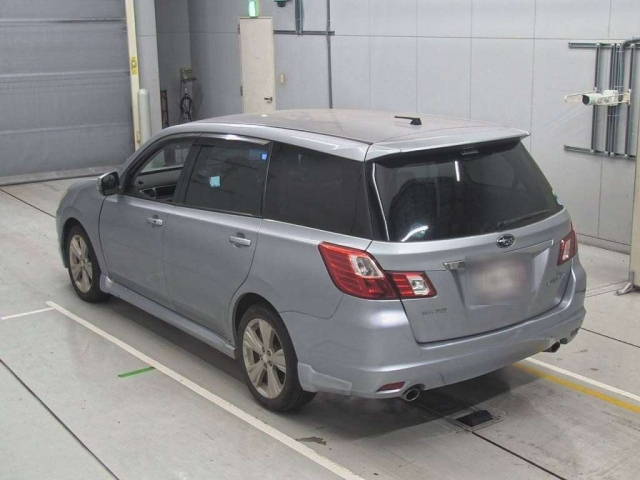 SUBARU EXIGA 2013