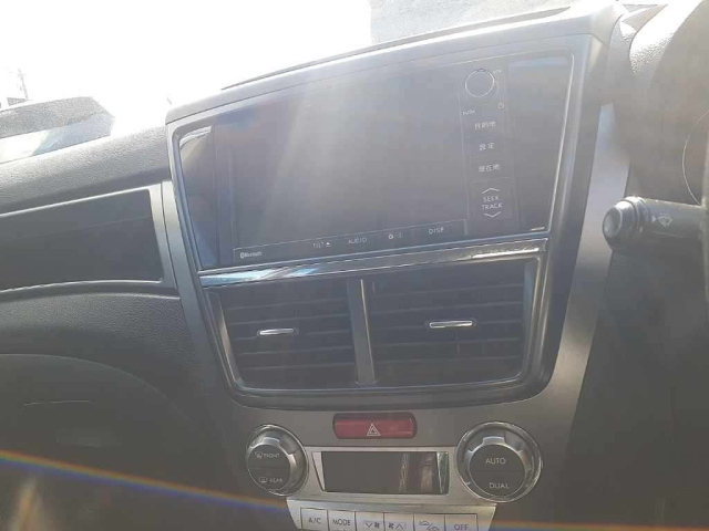SUBARU EXIGA 2013