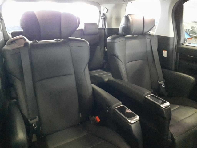 TOYOTA ALPHARD 2018