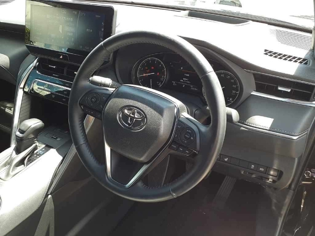 TOYOTA HARRIER 2020