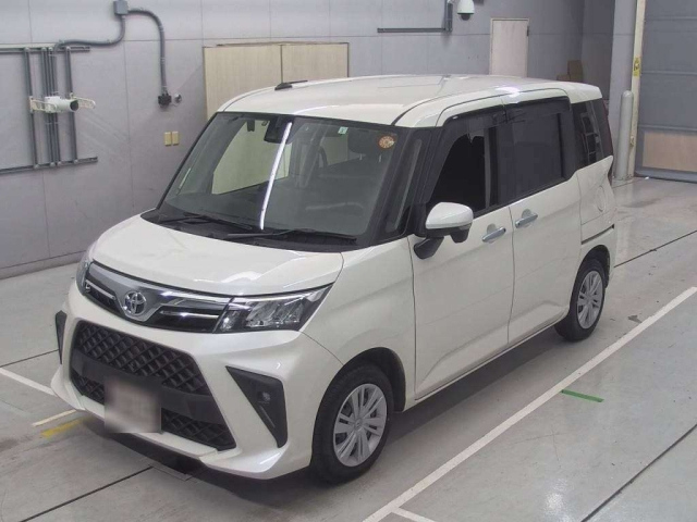 TOYOTA ROOMY 2023