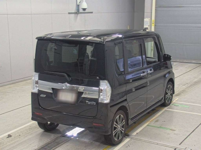 DAIHATSU TANTO 2014