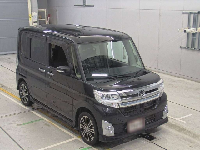 DAIHATSU TANTO 2014