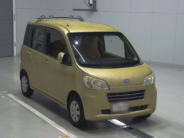 DAIHATSU TANTO EXE 2010