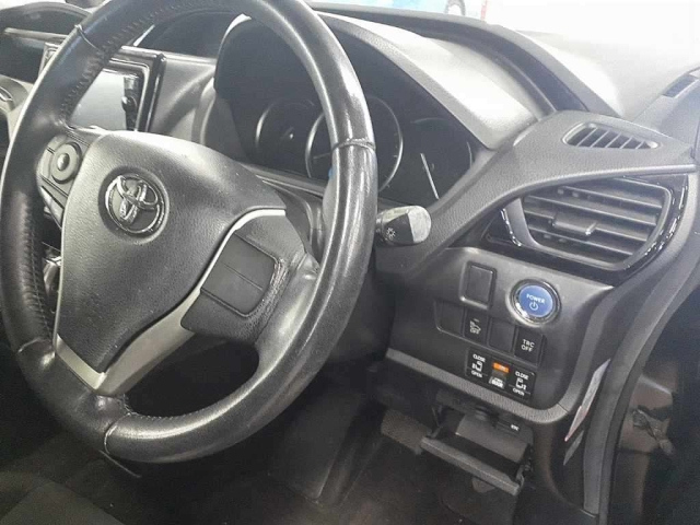 TOYOTA ESQUIRE 2015