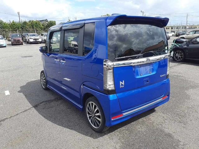 HONDA N BOX 2016